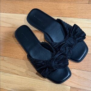 Chic Black Women's Slide Sandals